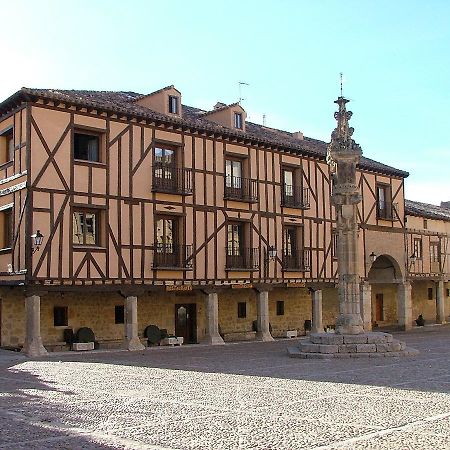 La Posada Ducal Penaranda de Duero Exterior photo